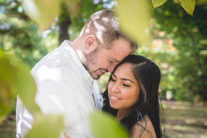 Private Photo Session with a Local Photographer in Hartford - Photo 1 of 9